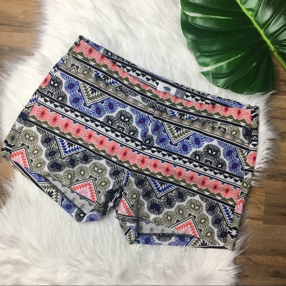 Old Navy Pants - Old Navy Multi Print 3” Shorts